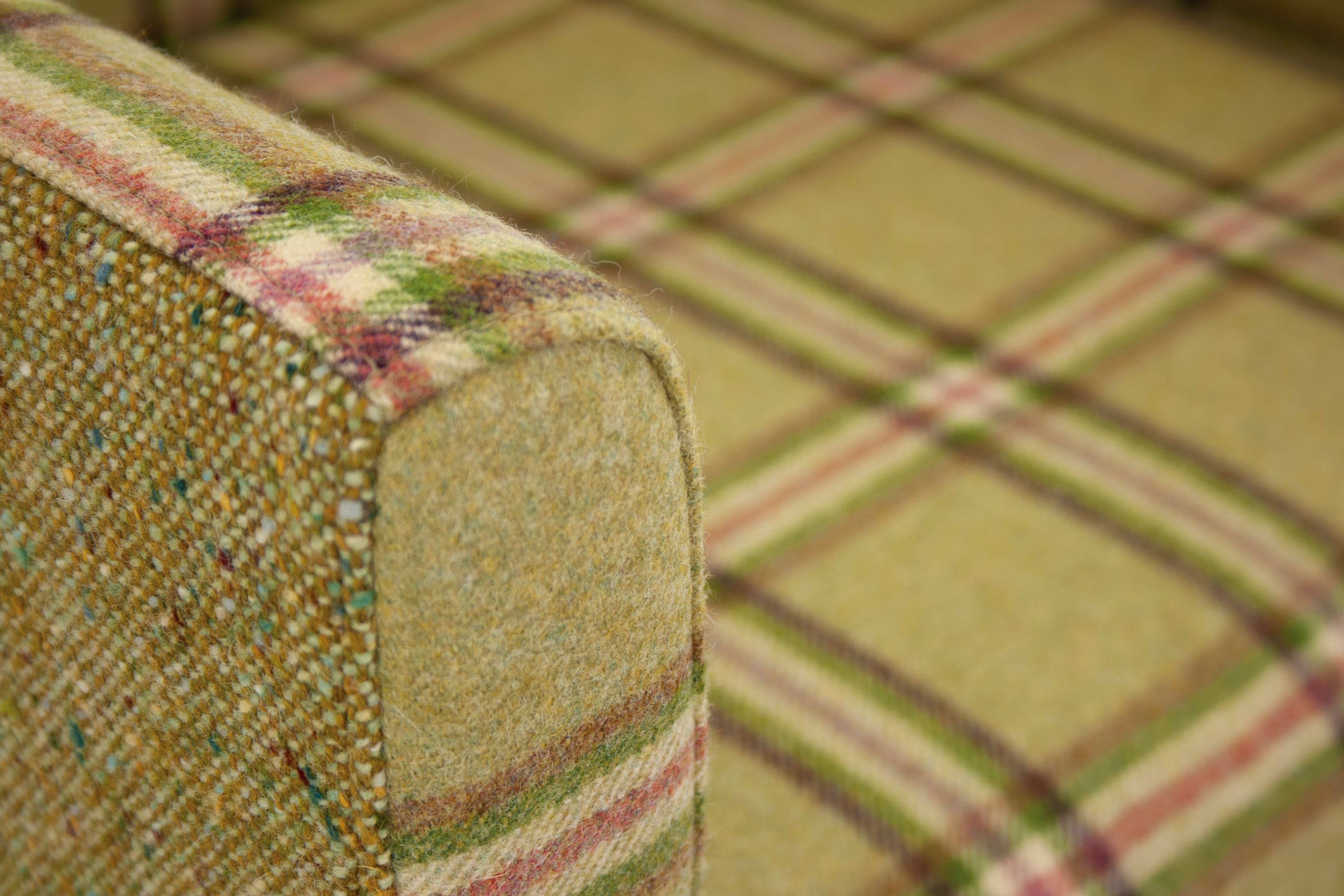 Мягкий тканевый стул с подлокотниками CREARTE COLLECTIONS Oga ARCH-00056822 - Вид №11