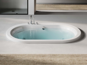 Утопленная овальная ванна с гидромассажем