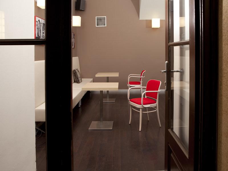 TON Стул из ткани с подлокотниками  323 811  - Вид №5