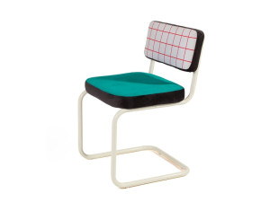 Металлический стул без подлокотников