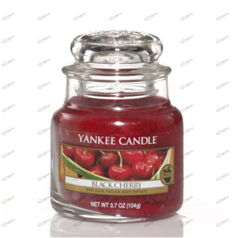Свеча маленькая в стеклянной банке "Чёрная черешня" Black cherry 104гр 25-45 часов YANKEE CANDLE  267952 Красный 