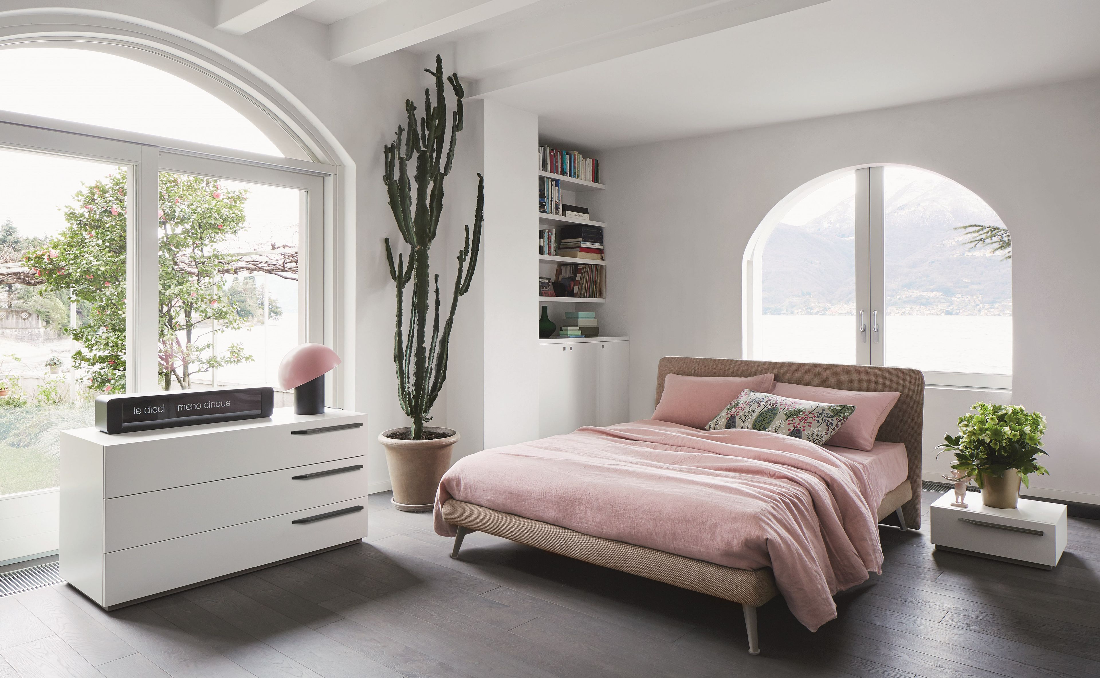 Двуспальная кровать из ткани с мягким изголовьем BONALDO TONIGHT ARCH-00050730 - Вид №1