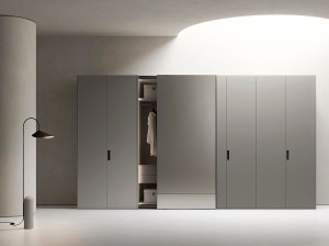 Шкафы с раздвижной дверью на створке