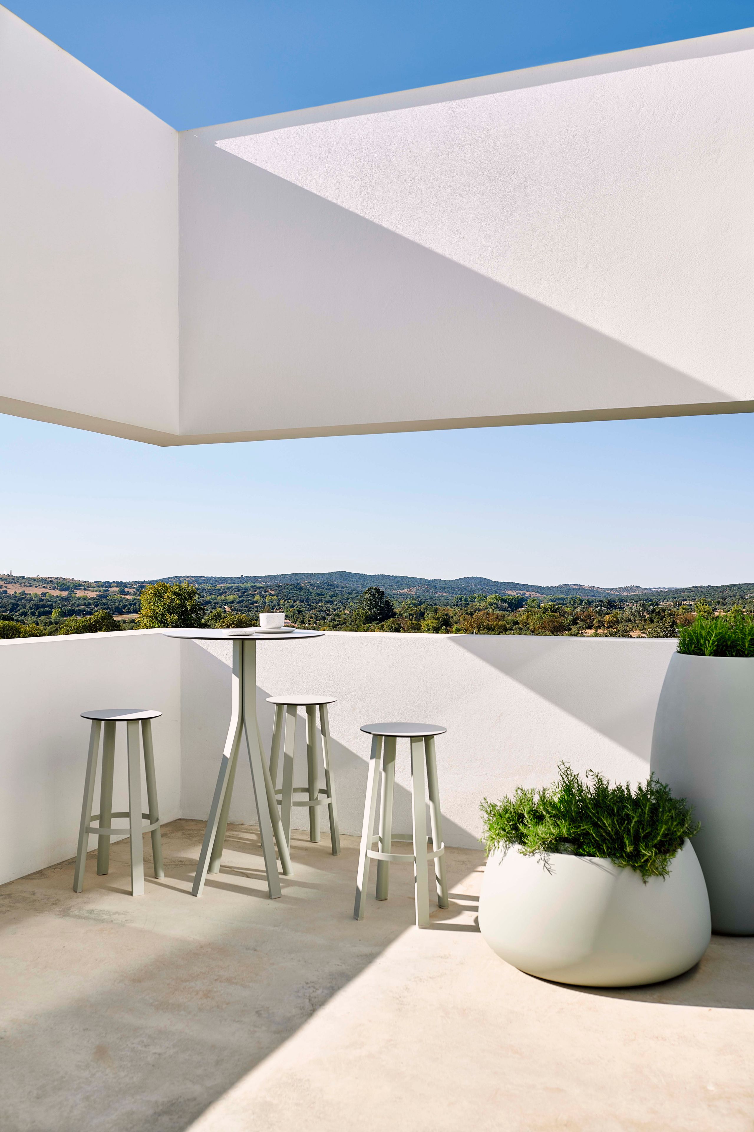 Штабелируемый высокий садовый стол GANDIABLASCO стек ARCH-00134468 - Вид №3