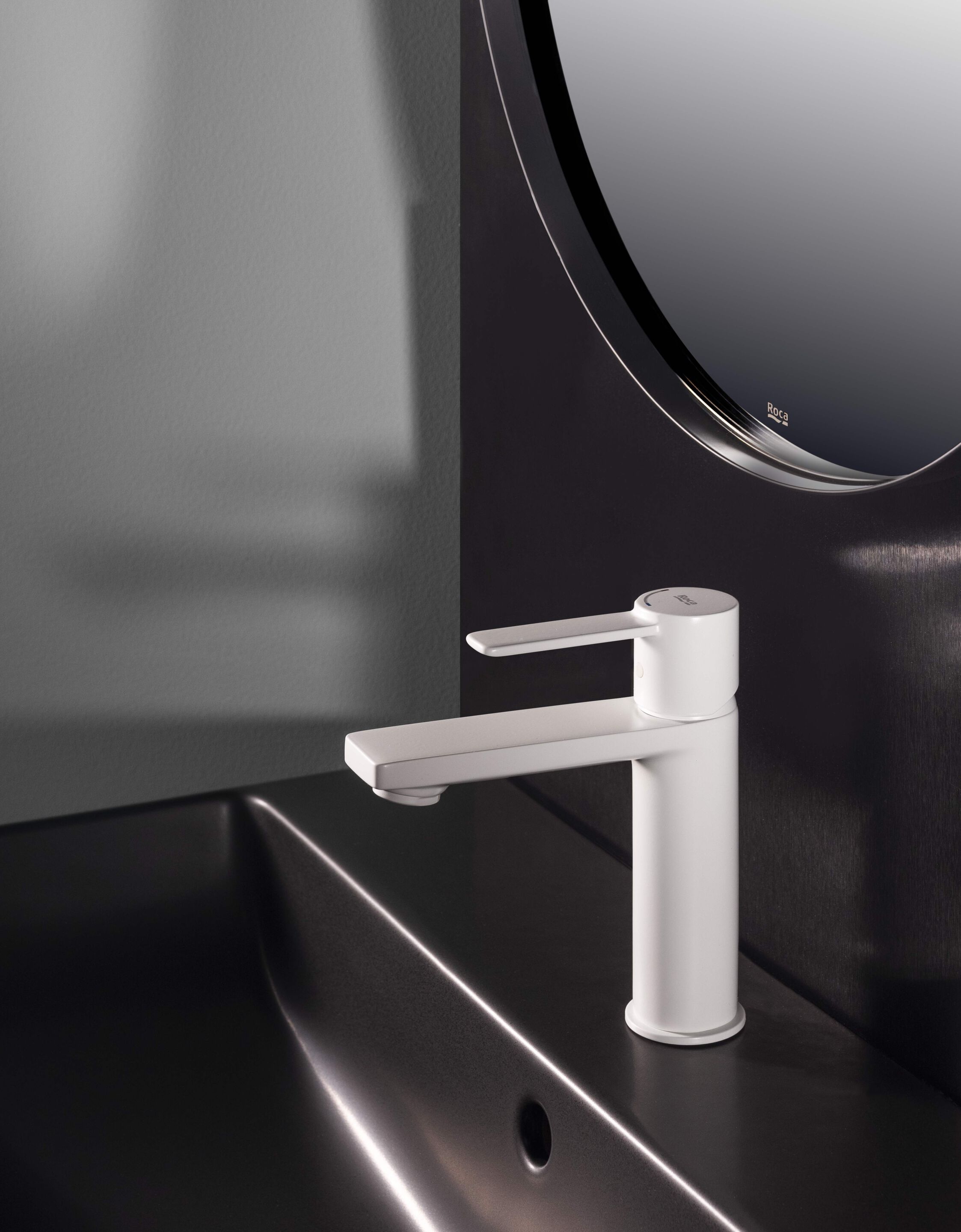 Смеситель для раковины из латуни без слива Roca номерной знак ARCH-00150685