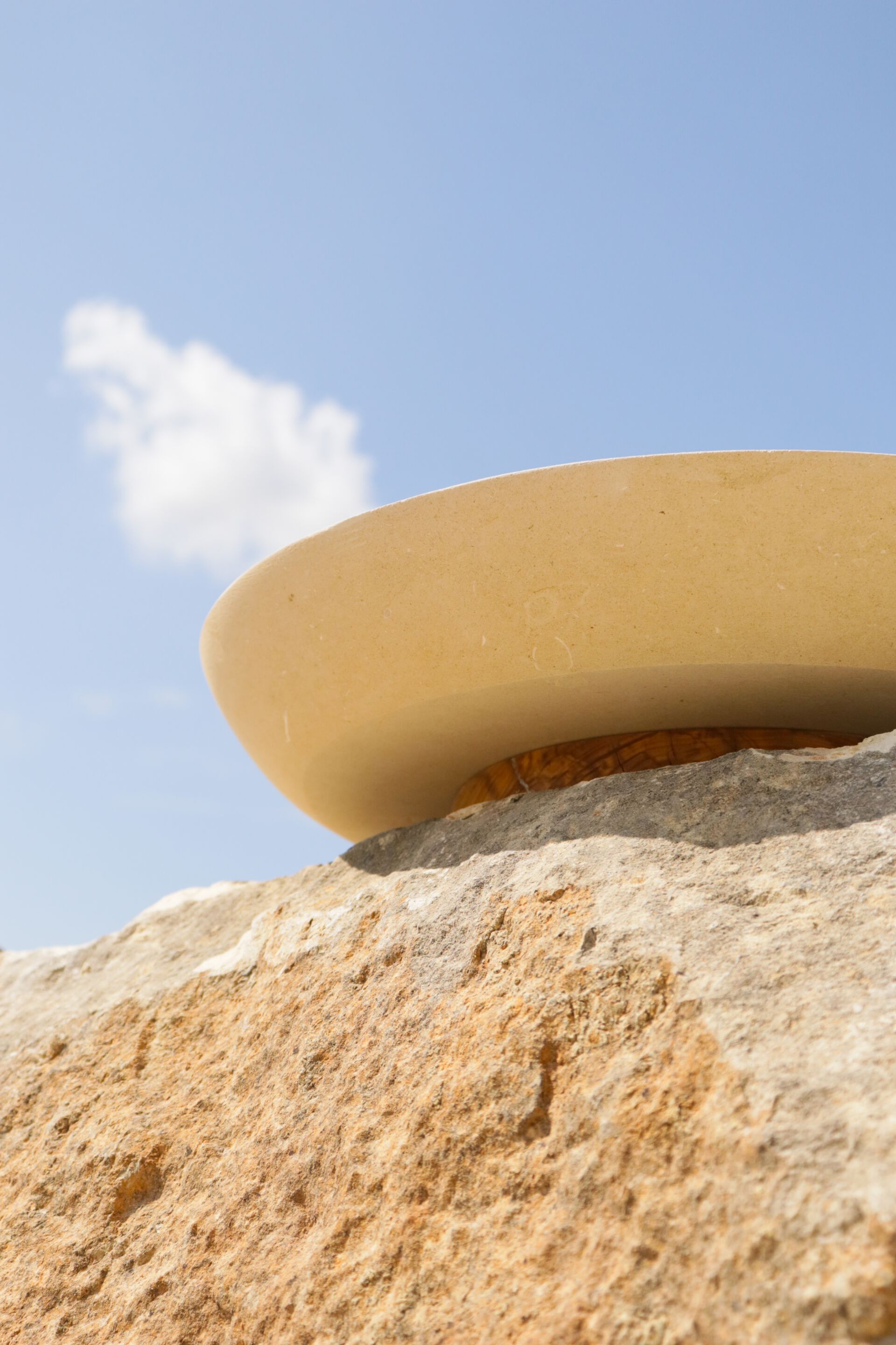 Плоская плита из камня Лечче и оливкового дерева PIMAR Rito ARCH-00105781 - Вид №1