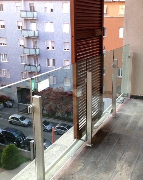 ALUSCALAE Вертикальная балюстрада из алюминия со стеклянным заполнением sun-id-1418657 - Вид №1