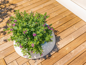 Круглый полиэтиленовый плантатор