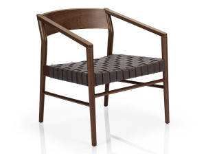 Стул из массива дерева с подлокотниками