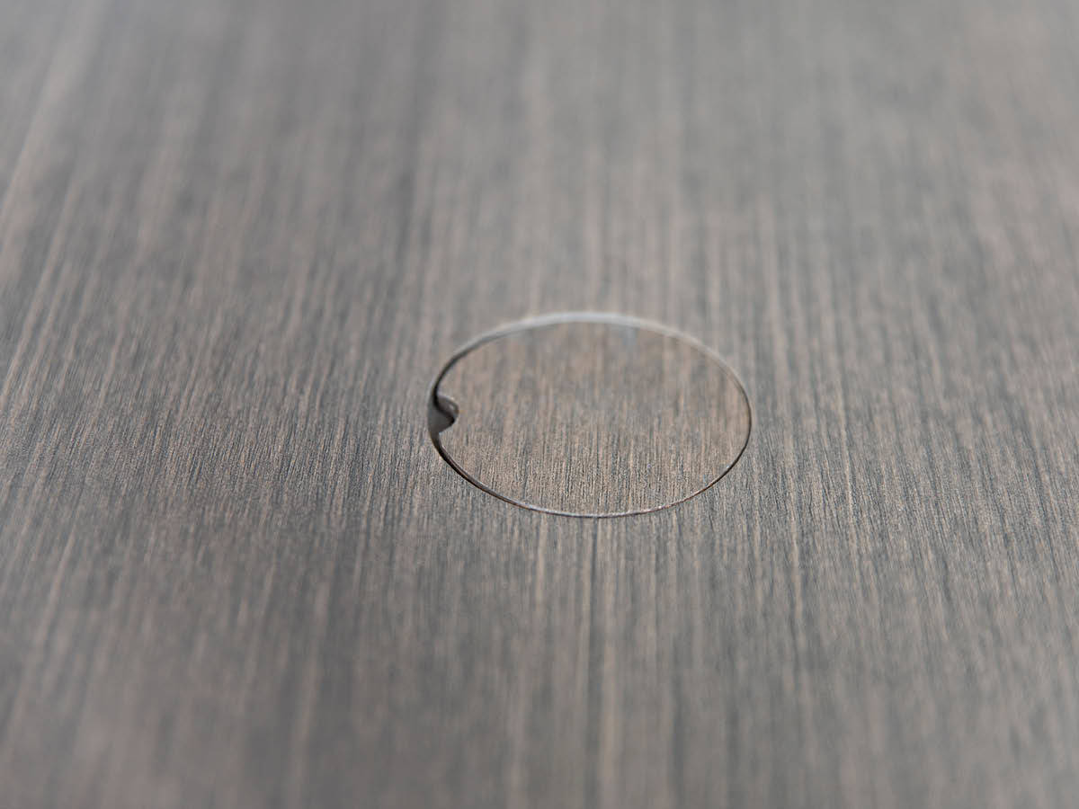 60.00.0352 Стол Kennedy из алюминия / серого камня с отверстием для зонта 90 x 215 Mbm  - Вид №4