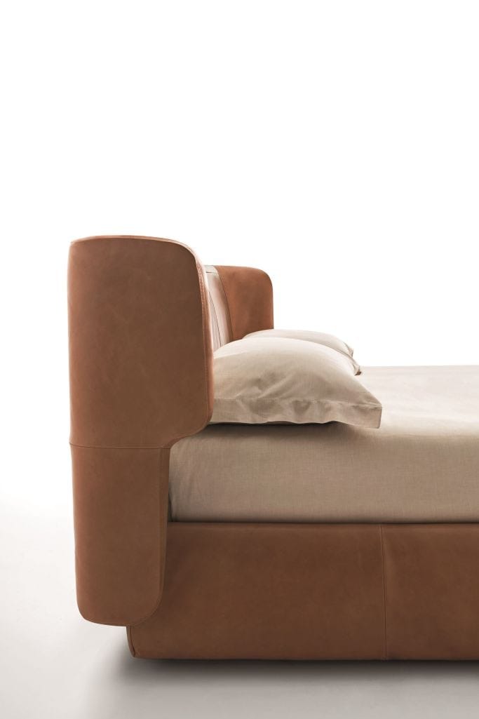 Кожаная двуспальная кровать с мягким изголовьем Ditre Italia ARCH-00035766 - Вид №2