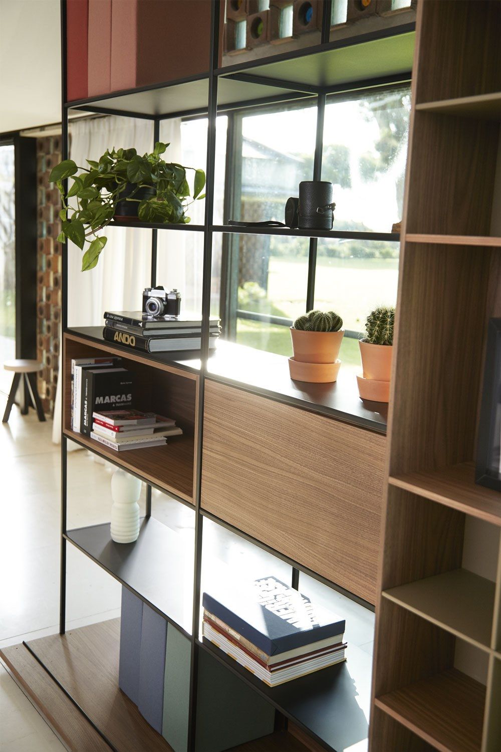 Деревянный книжный шкаф на колесах Punt Literatura ARCH-00034358 - Вид №32