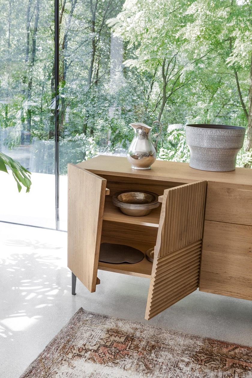 Devina Nais Комод с распашными дверцами и ящиками из массива дерева Zero.16 sun-id-1371618 - Вид №1