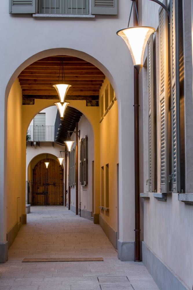 Уличный фонарь из оцинкованной стали iGuzzini пламя ARCH-00149536 - Вид №1