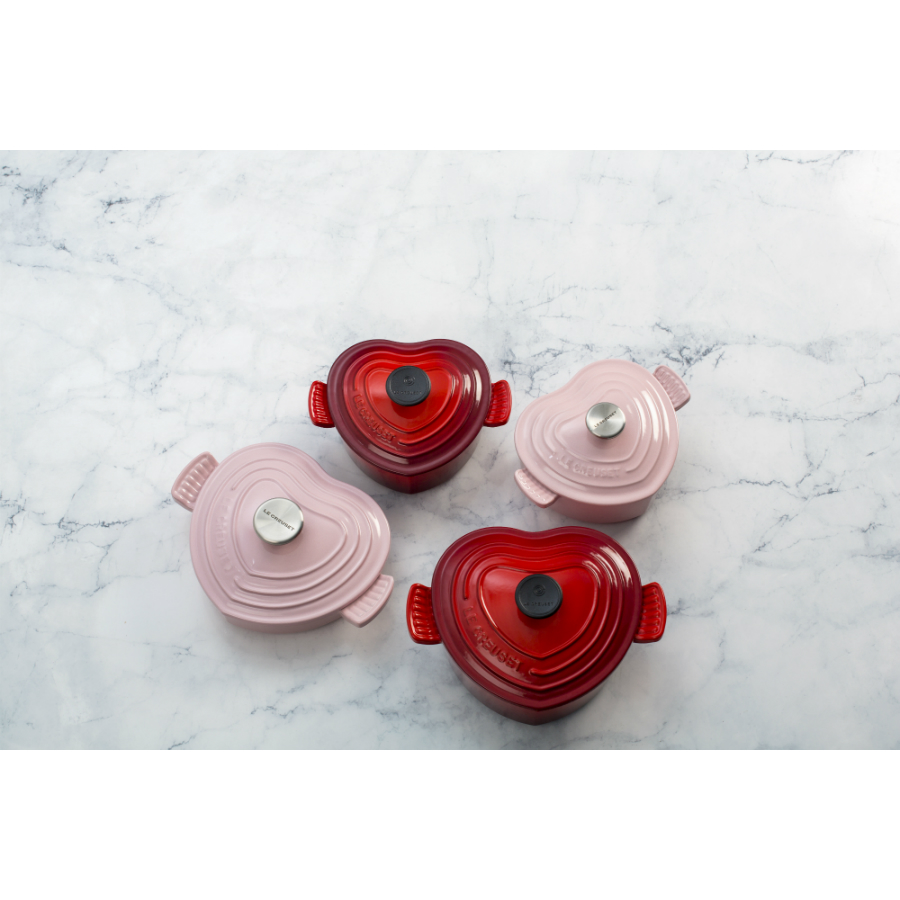 Кастрюля чугунная в форме сердца Le Creuset, Ø20 см, вишневая 25105020602460 - Вид №5