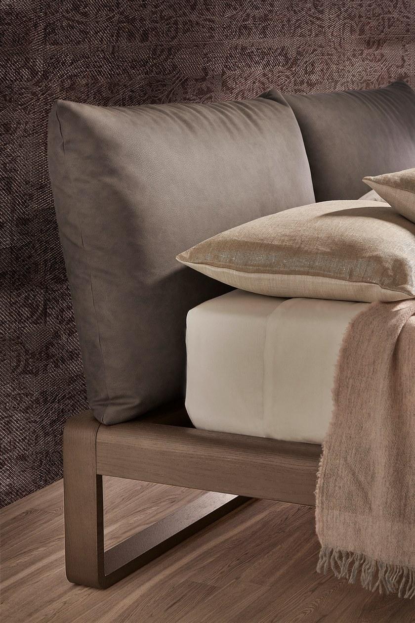 OLIVIERI Двуспальная кровать из дерева с мягким изголовьем Martin sun-id-1449700 - Вид №4