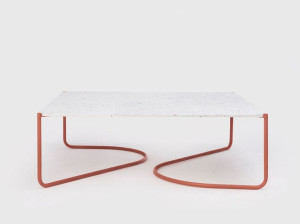 Прямоугольный журнальный столик из переработанного ПЭТ