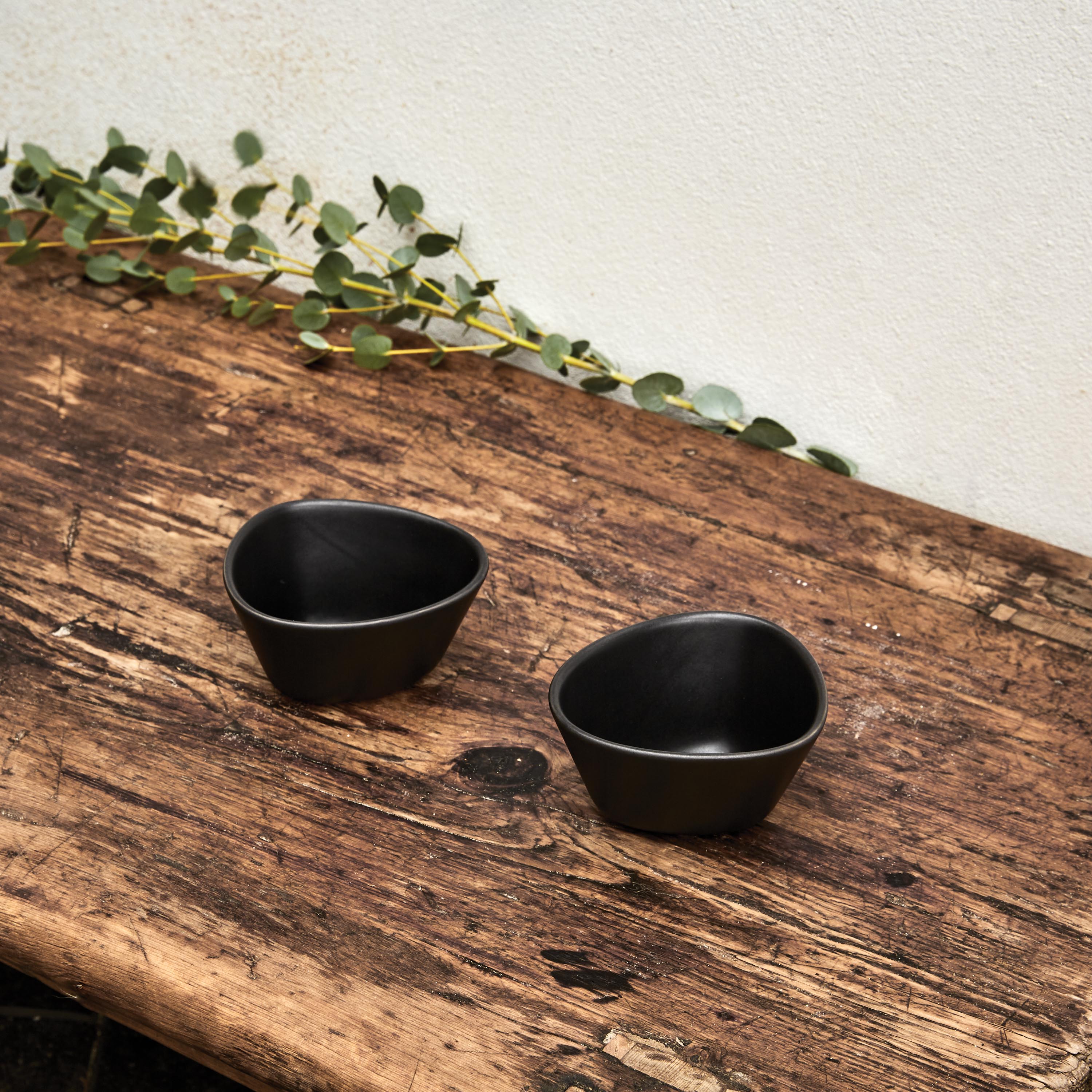 98745 Чаша маленькая 2 шт (11х10х6см) каменная керамика, черная;LIND DNA  - Вид №1