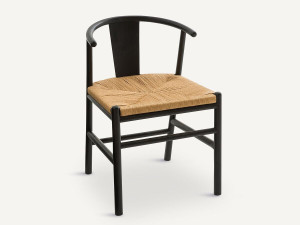 Деревянный стул