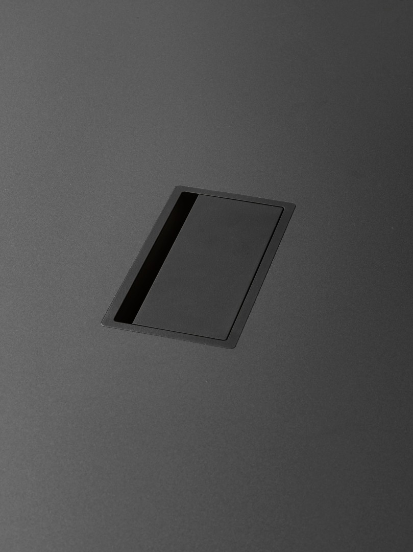 Salinero 1002 Стол с 4 стальными ножками и столешницей из сплошного ламината HPL 240x100. Верхняя кромка ножек. Et al. Salinero - Вид №1