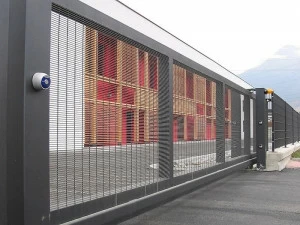 NUOVA DEFIM Промышленные металлические ворота