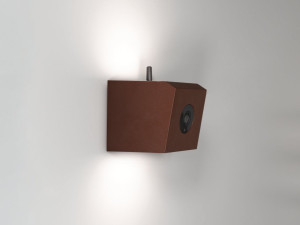 Настенный светильник с прямым и непрямым освещением с камерой