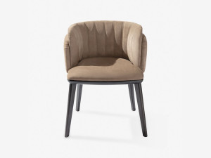 Мягкий стул с подлокотниками