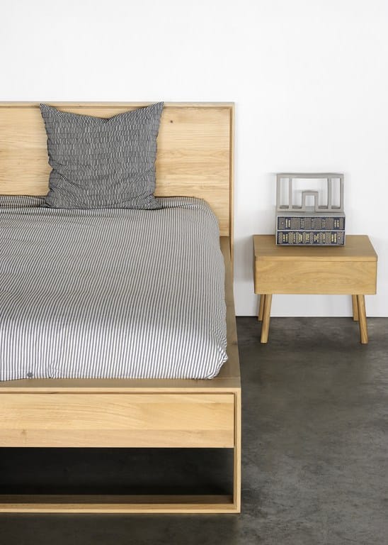 Прямоугольная тумбочка из дуба с ящиками Ethnicraft Air ARCH-00055188 - Вид №3