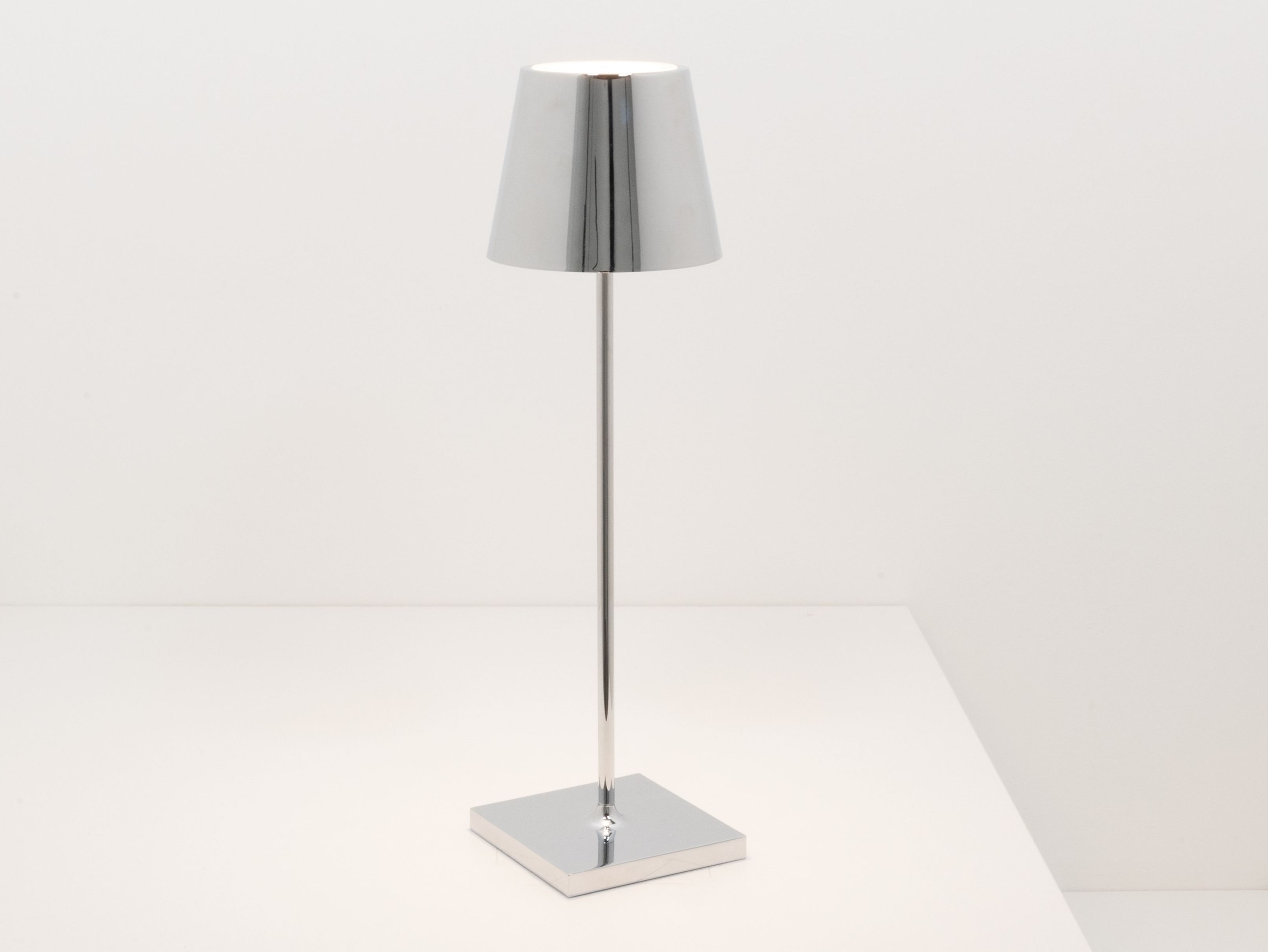 Аккумуляторная настольная лампа Zafferano Poldina ARCH-00069928 - Вид №5