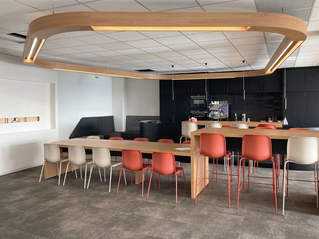 Высокий табурет с мягким сиденьем Howe SixE ARCH-00061164 - Вид №4