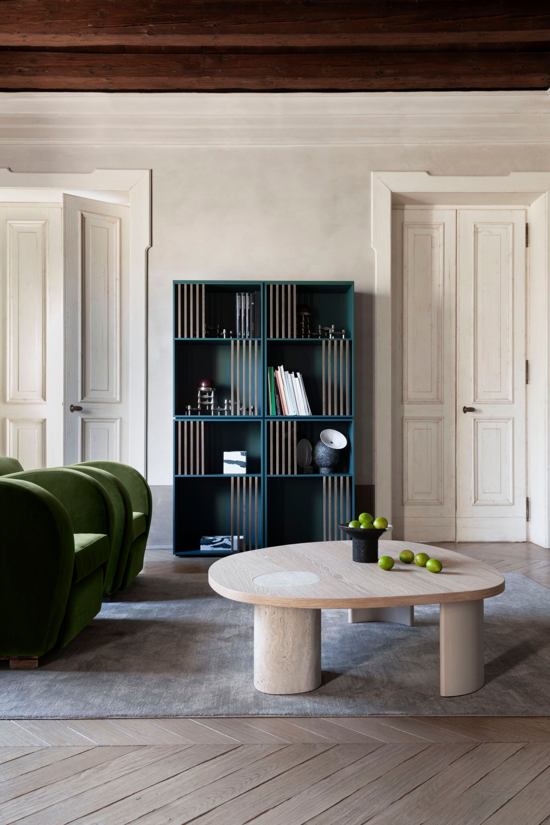 Травертин журнальный столик с деревянной столешницей Morica Design Haute Couture ARCH-00145254 - Вид №3