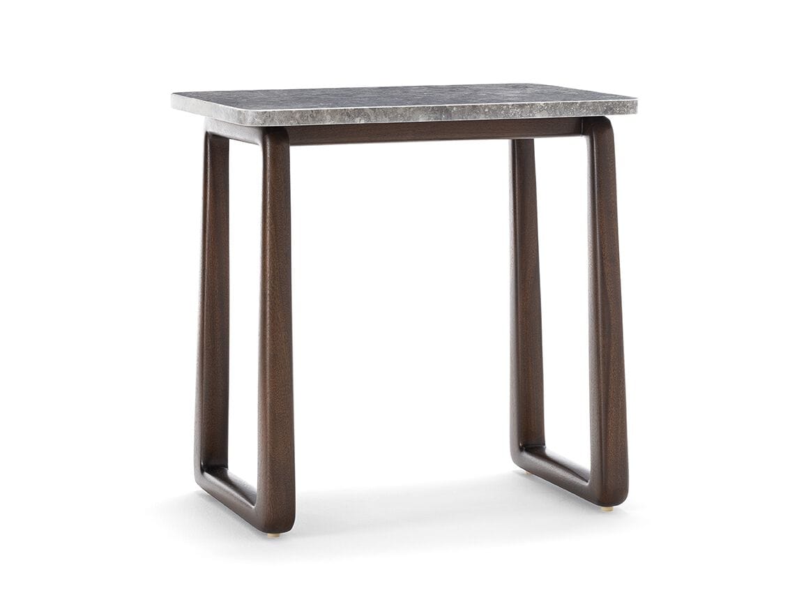 Высокий журнальный столик из красного дерева с мраморным верхом Exteta Loro Piana Interiors, Стулья Delight от Exteta ARCH-00107050