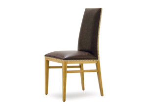 Кожаный стул