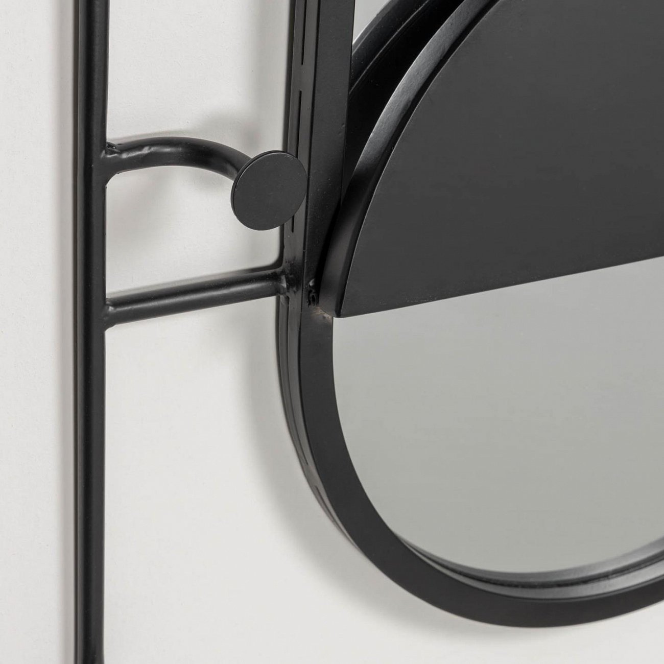 Зеркало настенное с полкой черное Zada от La Forma LA FORMA ДИЗАЙНЕРСКИЕ 00-3865123 Черный  - Вид №1