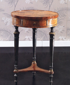 Столик  VITTORIO GRIFONI 2211