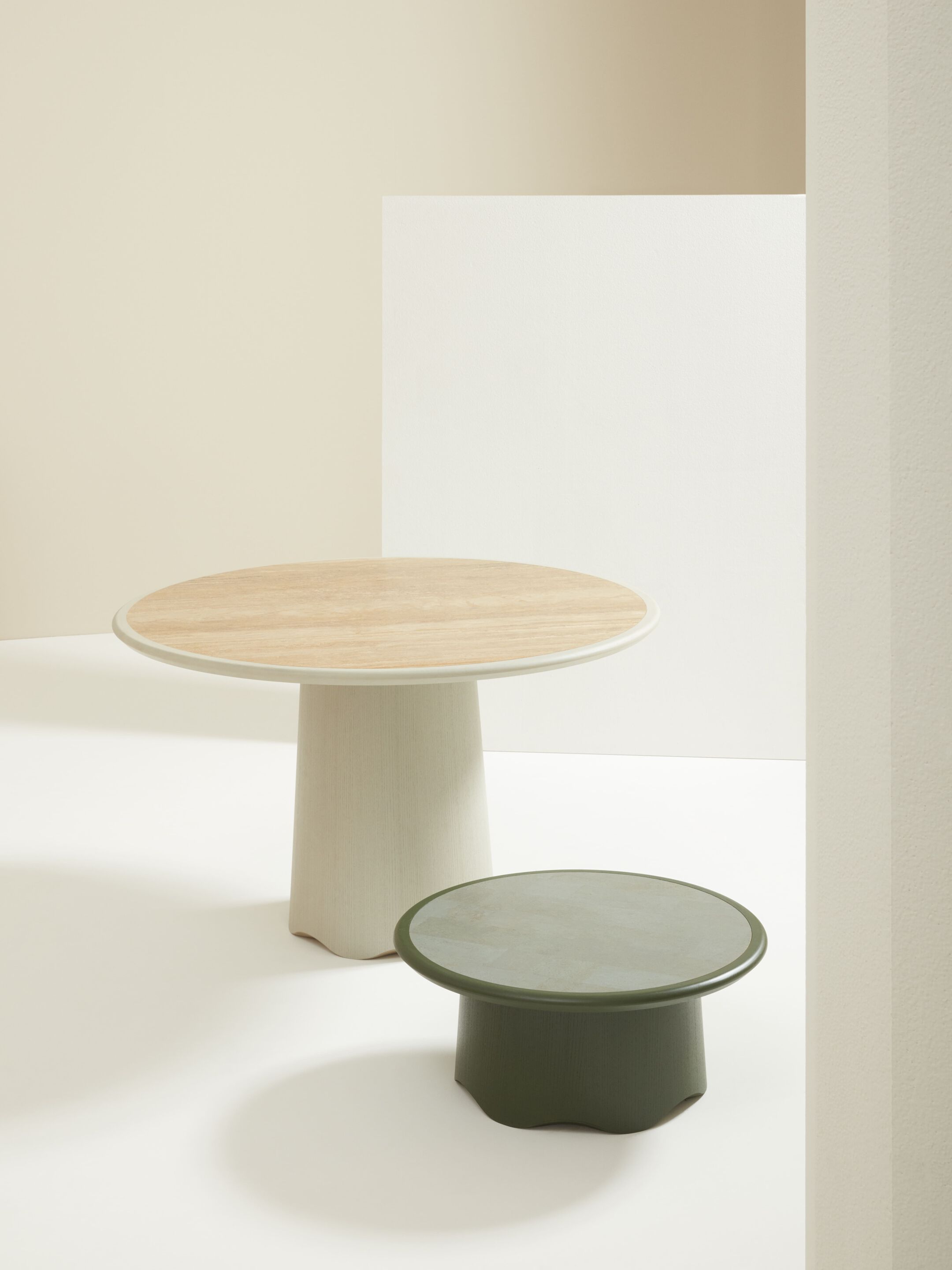 Круглый низкий журнальный столик из ясеня Billiani ARCH-00132018 - Вид №1