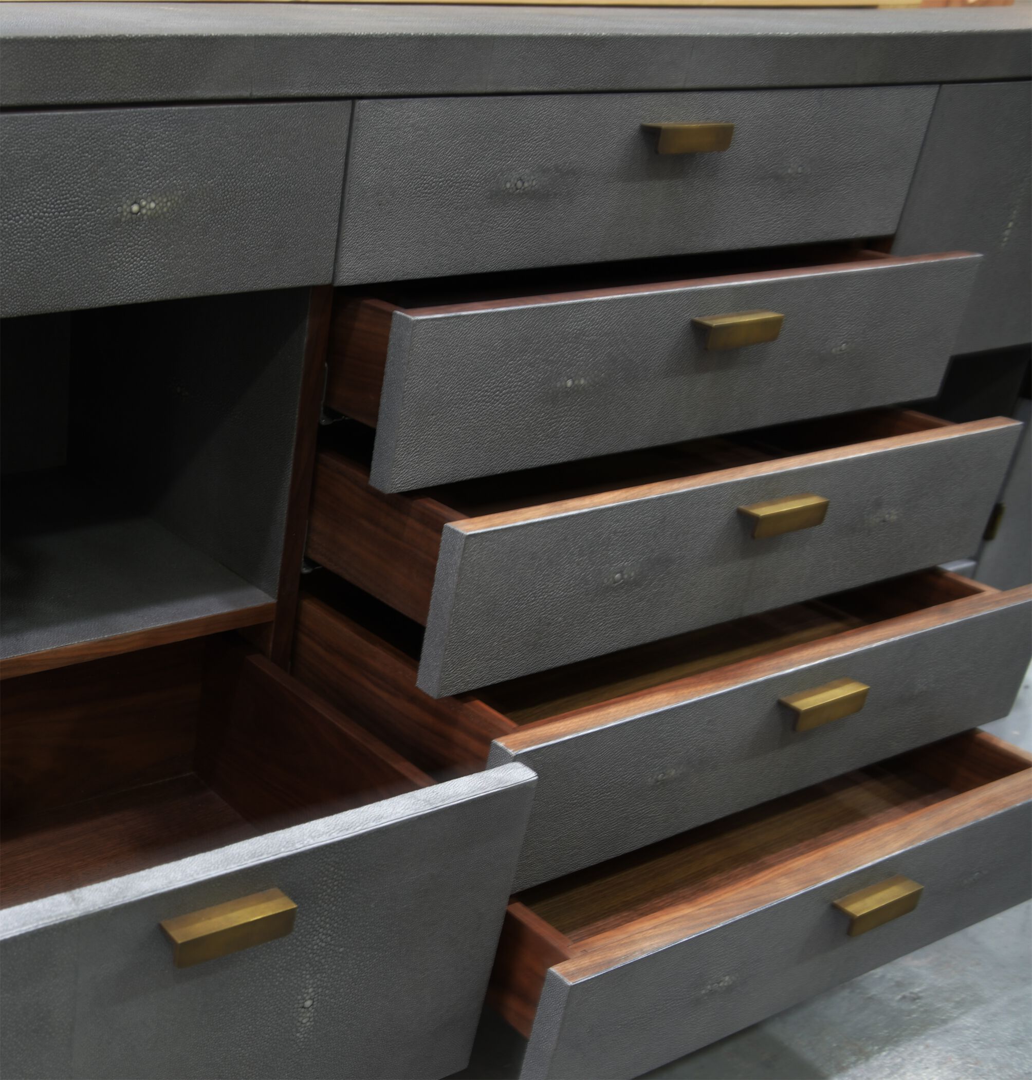 Кожаный шкаф с ящиками REDA AMALOU DESIGN Limited Edition ARCH-00120456 - Вид №1