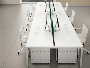 Bralco Несколько рабочих станций в изделиях из дерева Gate