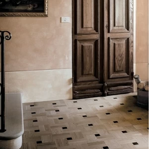 Напольное покрытие из дерева (инкрустация мраморная "nero belgio" из светлого дуба) ddcz33 rc mn Devon Devon INTARSIA