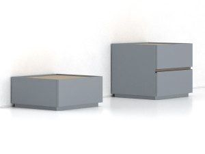 Деревянная тумбочка с ящиками