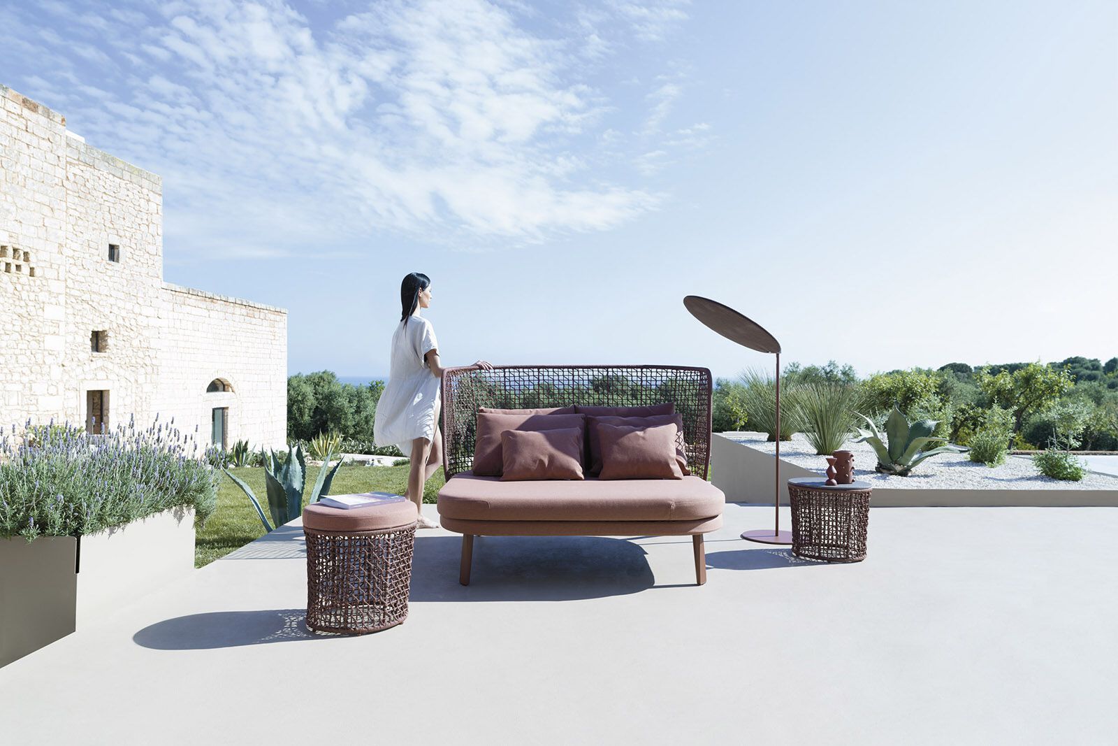 Круглый алюминиевый журнальный столик с порошковым покрытием Varaschin Эмма ARCH-00150622 - Вид №12