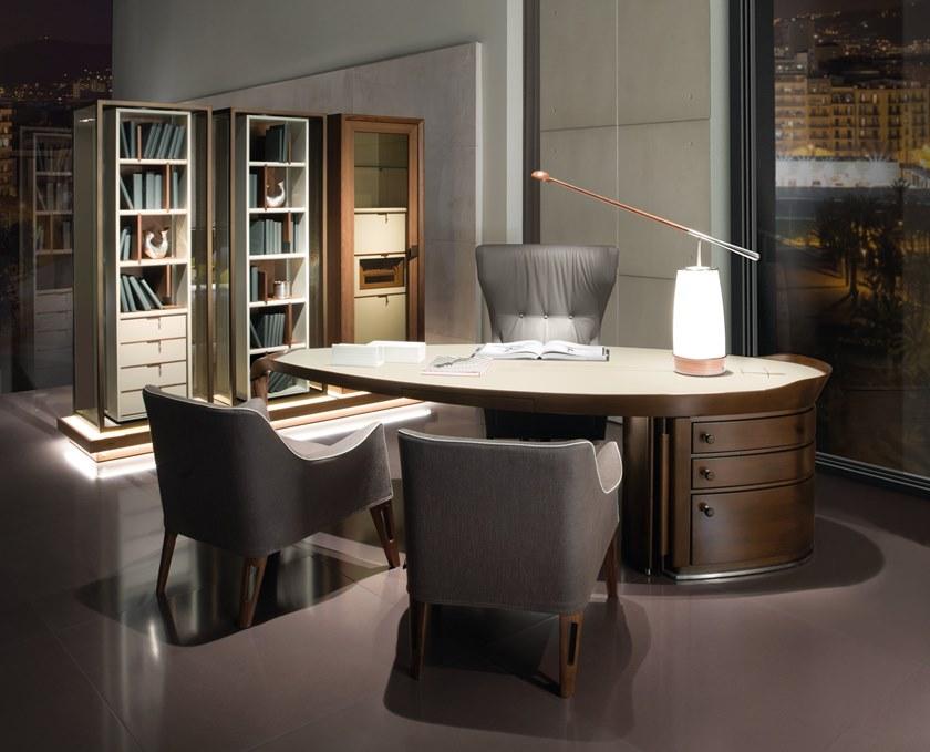 Giorgetti Кожаное кресло с подлокотниками Mobius sun-id-1437327 - Вид №1