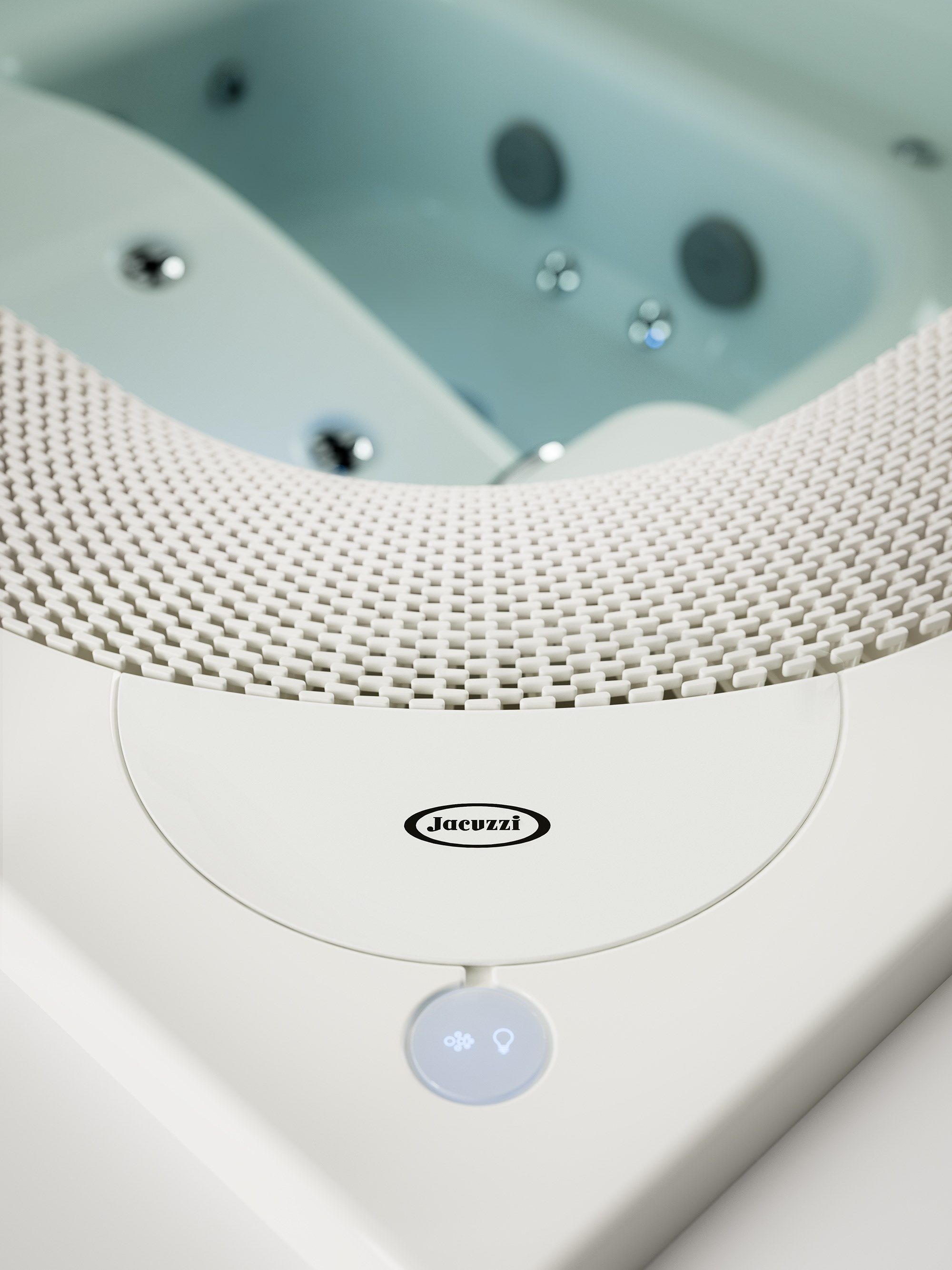 Прямоугольная акриловая мини-чаша с гидромассажем для наружного применения Jacuzzi® Virtus ARCH-00138326 - Вид №2