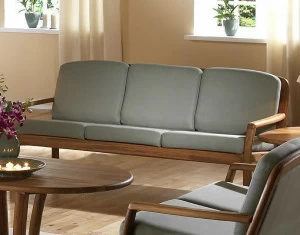 Dyrlund 3-х местный деревянный диван  1613/3