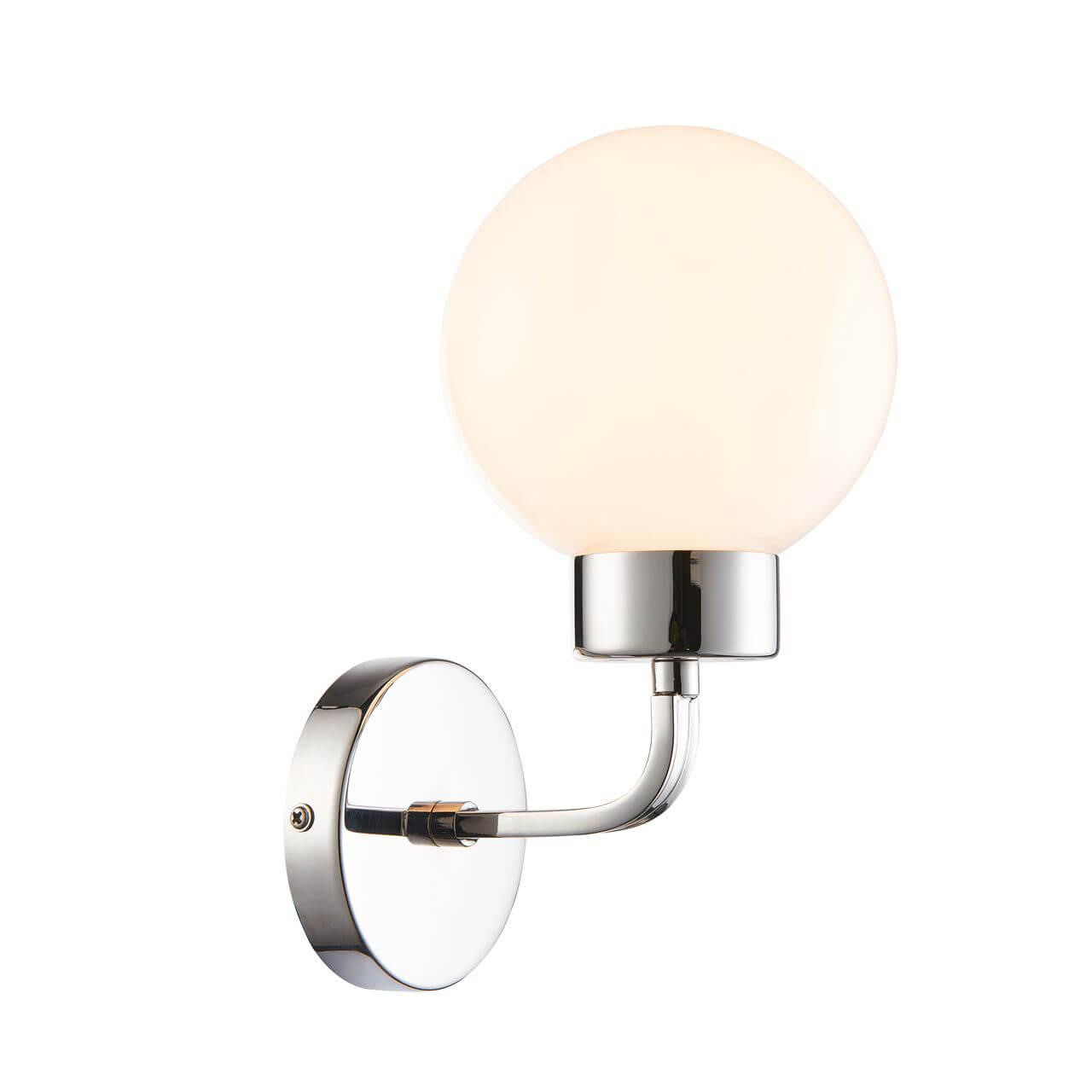 Бра со стеклянным плафоном белое Priscis 2598-1W FAVOURITE PRISCIS 00-3929902 Белый;серебро  - Вид №1