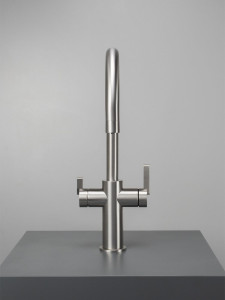 Однорычажный смеситель для кухни из нержавеющей стали