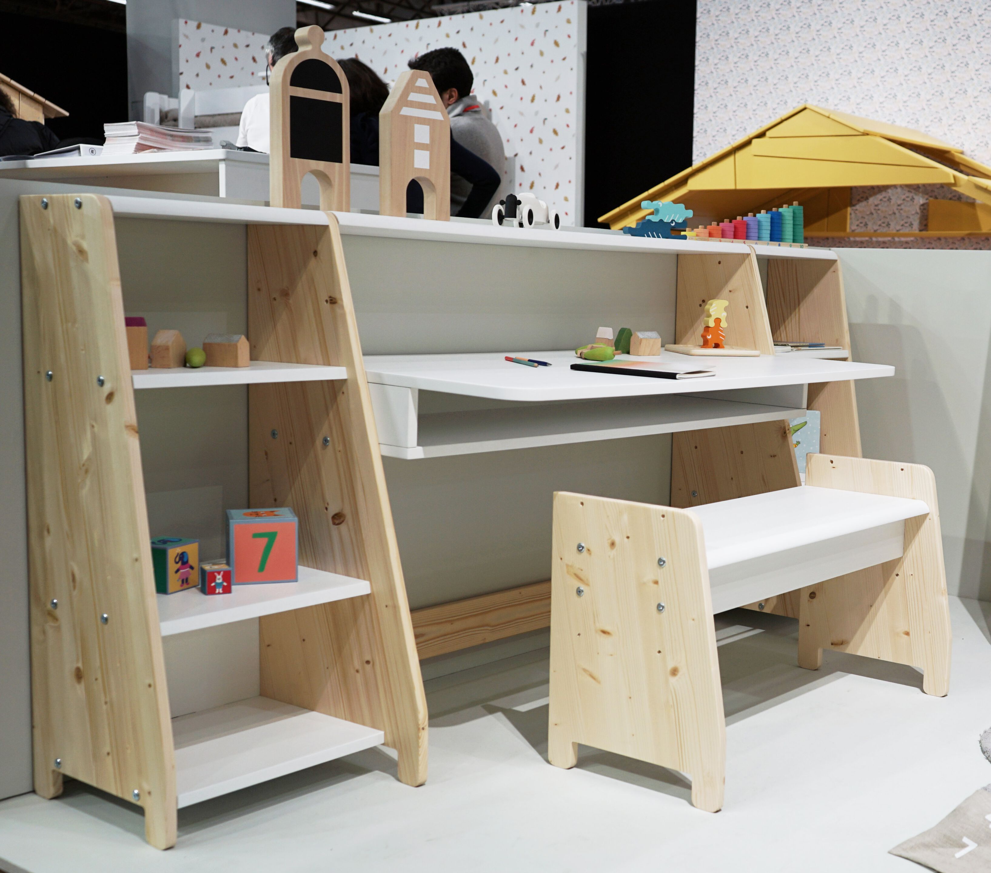 Деревянная скамья Mathy by Bols ASYMETRY ARCH-00137410 - Вид №7