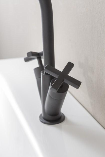 Rubinetterie Treemme Окрашенный смеситель для раковины на столешницу Line sun-id-1374475 - Вид №2