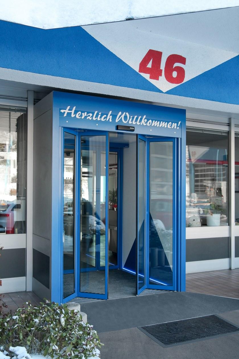 GEZE Автоматическая складывающаяся входная дверь Geze slimdrive sun-id-1466584 - Вид №1