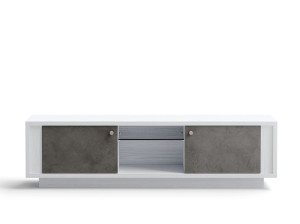 Шкаф с распашными дверями